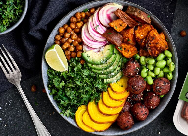 Green Glow Bowl: A Garden-Fresh Recipe for Stronger, Happier Joints